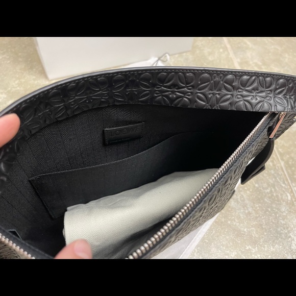 Loewe Repeat T Pouch- Clutch - Picture 3 of 4